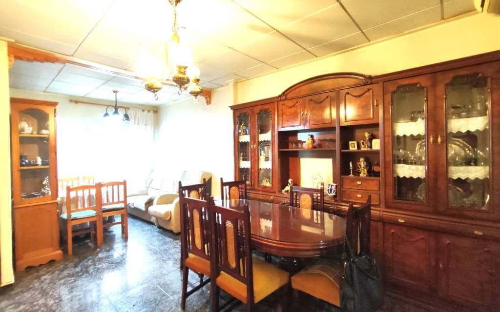 4 soverom Hus til salgs i Sax - € 105 000 (Ref: 9865927)