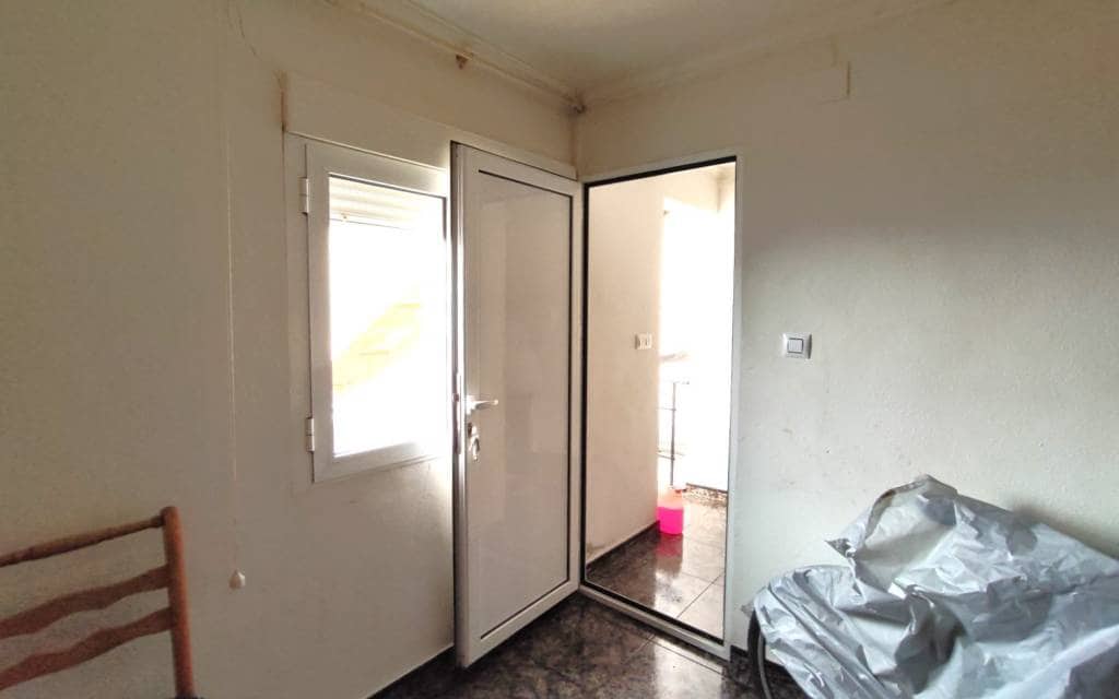 4 soverom Hus til salgs i Sax - € 105 000 (Ref: 9865927)