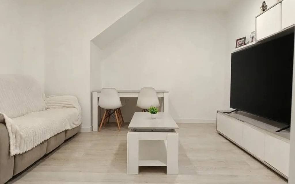 4 bedroom Townhouse for sale in Elda - € 96,900 (Ref: 9874175)