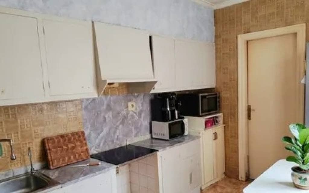 4 bedroom Townhouse for sale in Elda - € 96,900 (Ref: 9874175)