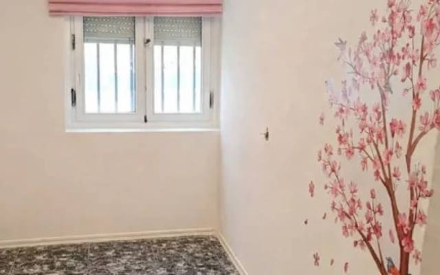 4 camera da letto Casa in vendita in Elda - 96.900 € (Rif: 9874175)