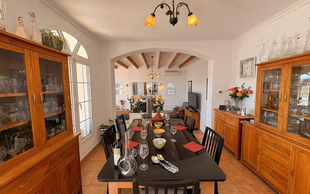 4 Zimmer Villa zu verkaufen in Monovar / Monover mit Pool Garage - 525.000 € (Ref: 9877103)