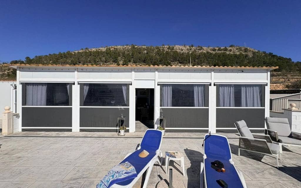 4 Zimmer Villa zu verkaufen in Monovar / Monover mit Pool Garage - 525.000 € (Ref: 9877103)