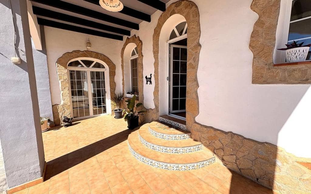 4 Zimmer Villa zu verkaufen in Monovar / Monover mit Pool Garage - 525.000 € (Ref: 9877103)