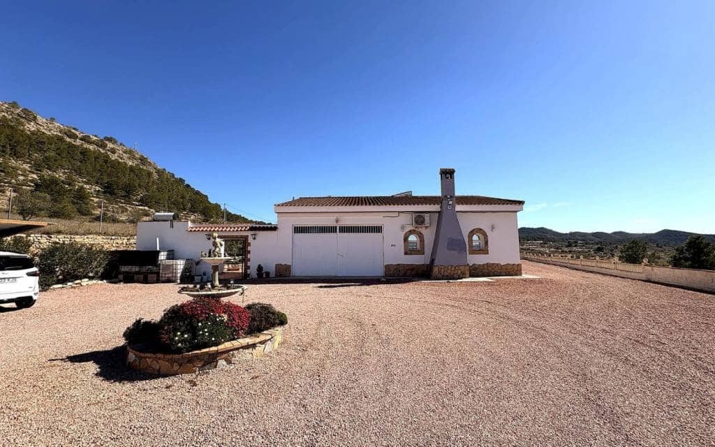 4 Zimmer Villa zu verkaufen in Monovar / Monover mit Pool Garage - 525.000 € (Ref: 9877103)