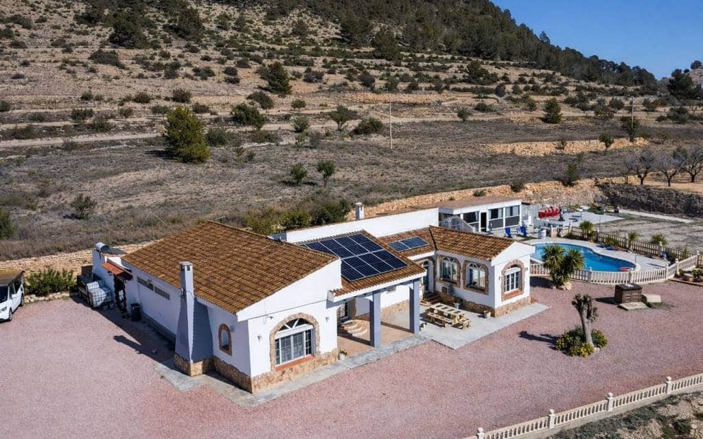 4 Zimmer Villa zu verkaufen in Monovar / Monover mit Pool Garage - 525.000 € (Ref: 9877103)