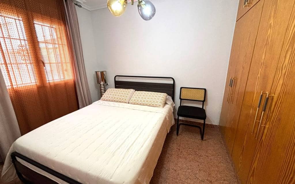 4 makuuhuone Omakotitalo myytävänä paikassa Sax - 179 999 € (Ref: 9883571)
