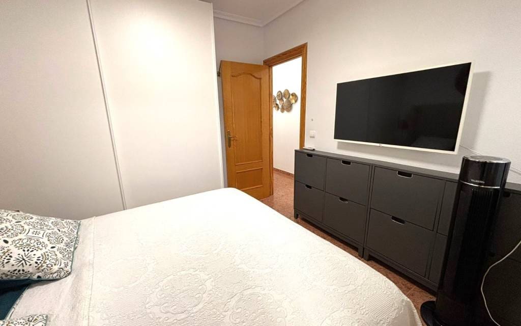 4 makuuhuone Omakotitalo myytävänä paikassa Sax - 179 999 € (Ref: 9883571)