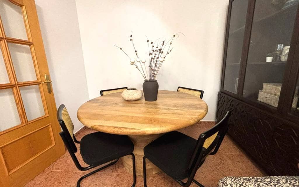 4 makuuhuone Omakotitalo myytävänä paikassa Sax - 179 999 € (Ref: 9883571)