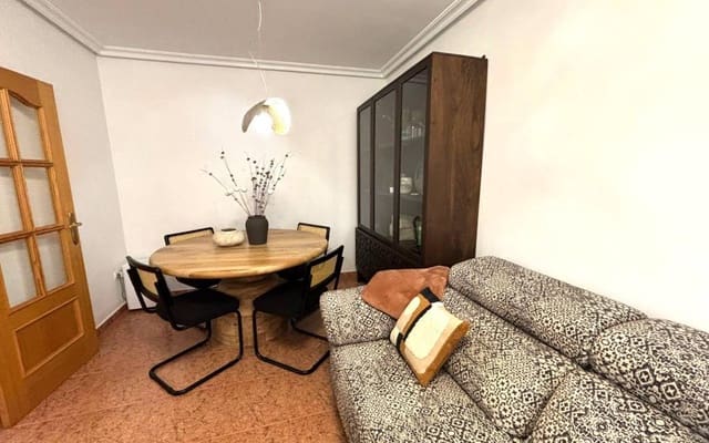 4 makuuhuone Omakotitalo myytävänä paikassa Sax - 179 999 € (Ref: 9883571)