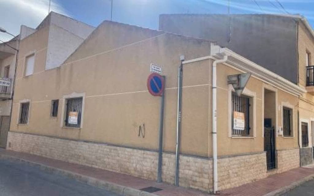 4 bedroom Townhouse for sale in Sax - € 179,999 (Ref: 9883571)