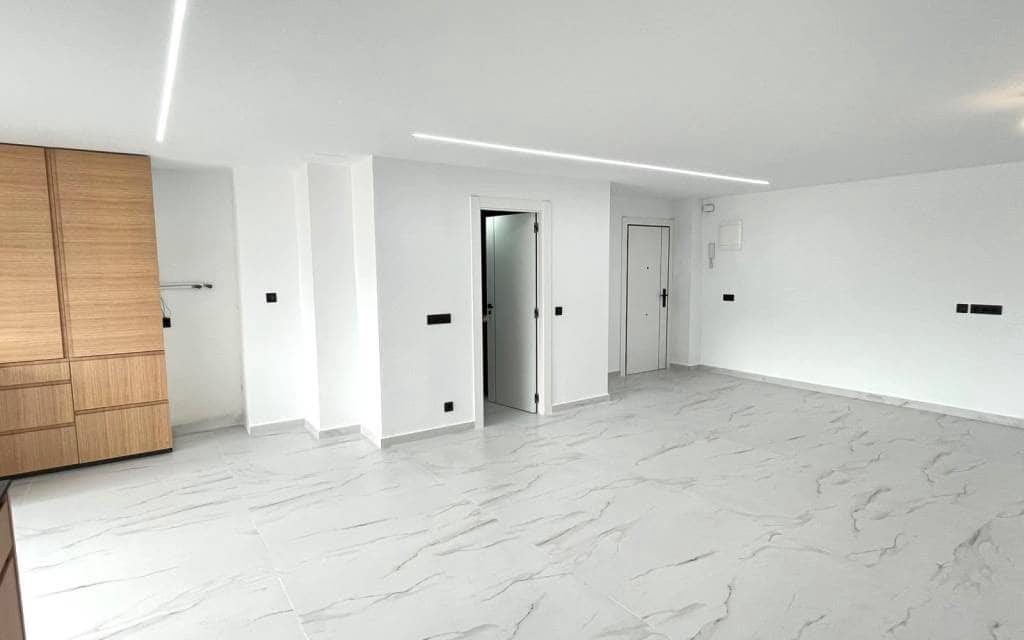 3 bedroom Apartment for sale in Petrel / Petrer - € 186,000 (Ref: 9891038)