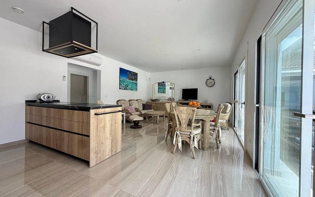 3 camera da letto Villa in vendita in Salinas con piscina - 579.000 € (Rif: 9892950)
