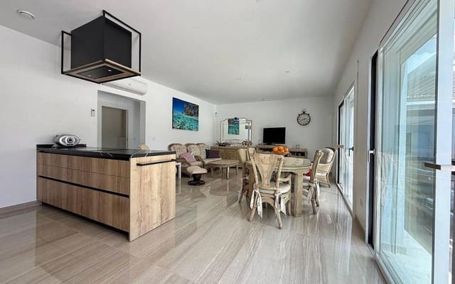 3 camera da letto Villa in vendita in Salinas con piscina - 579.000 € (Rif: 9892950)