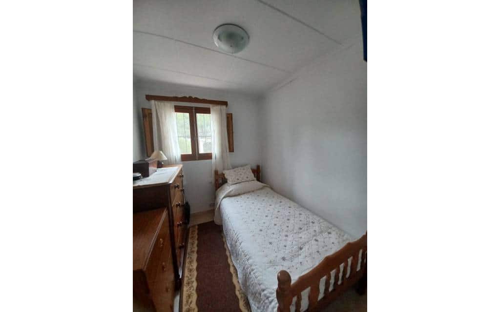 Chalet de 3 habitaciones en Yecla en venta con piscina garaje - 199.995 € (Ref: 9897230)