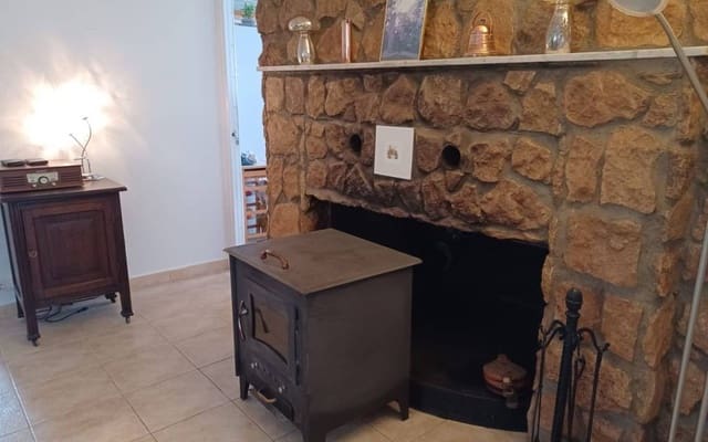 Chalet de 3 habitaciones en Yecla en venta con piscina garaje - 199.995 € (Ref: 9897230)