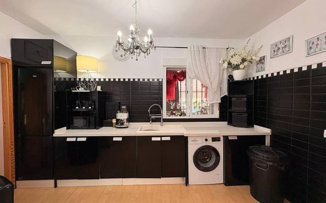 8 soveværelse Villa til salg i Castalla med swimmingpool - € 449.995 (Ref: 9902066)
