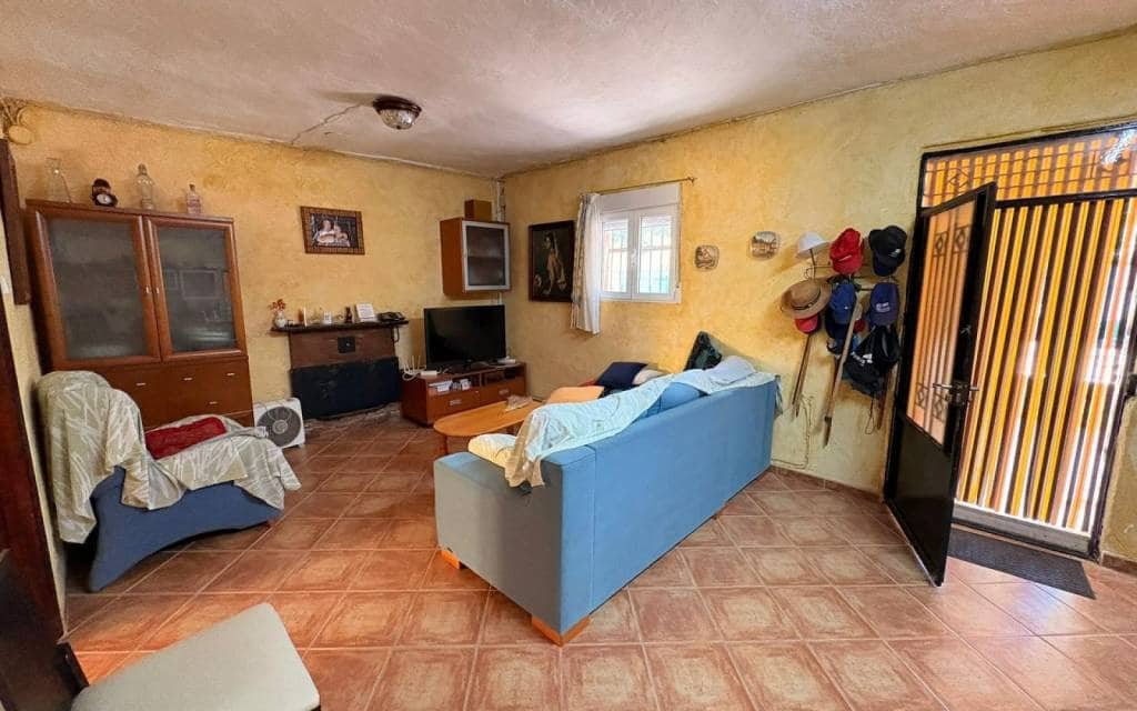 Chalet de 3 habitaciones en Yecla en venta - 149.995 € (Ref: 9902077)