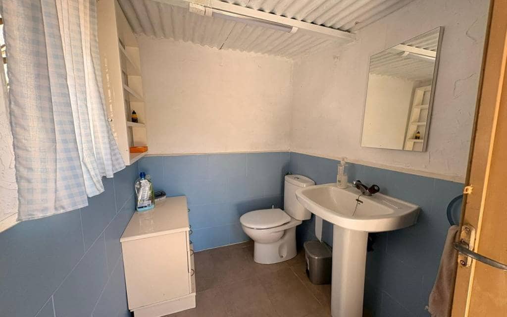 Chalet de 3 habitaciones en Yecla en venta - 149.995 € (Ref: 9902077)