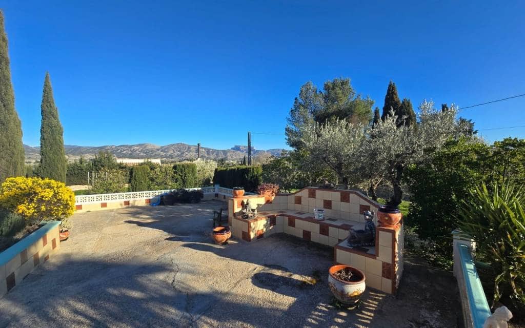 3 bedroom Finca/Country House for sale in Sax with pool garage - € 225,000 (Ref: 9921163)
