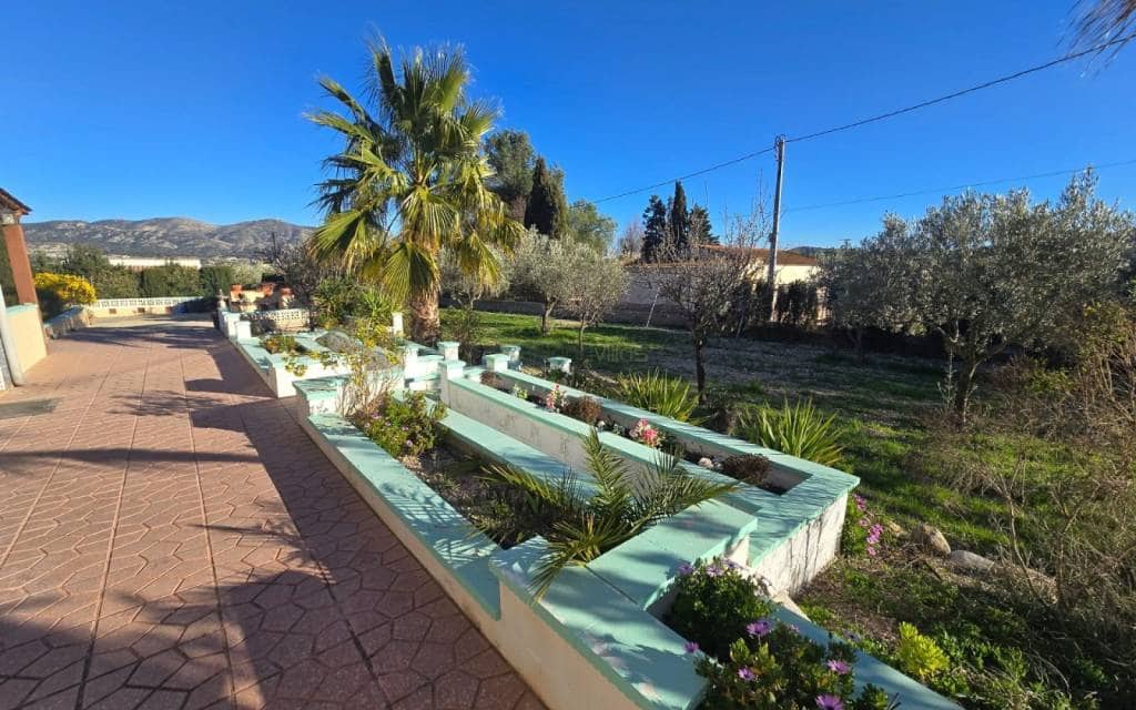 3 bedroom Finca/Country House for sale in Sax with pool garage - € 225,000 (Ref: 9921163)
