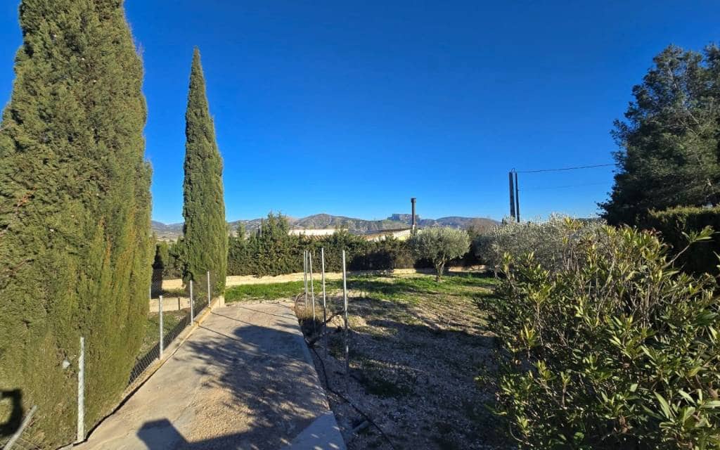 3 bedroom Finca/Country House for sale in Sax with pool garage - € 225,000 (Ref: 9921163)