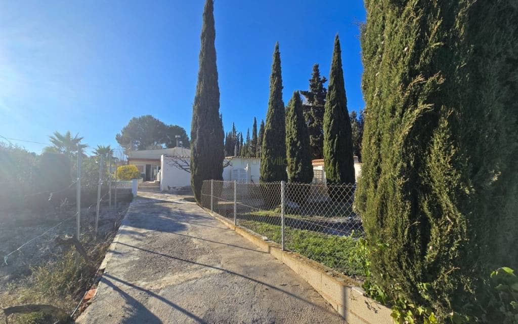 3 bedroom Finca/Country House for sale in Sax with pool garage - € 225,000 (Ref: 9921163)
