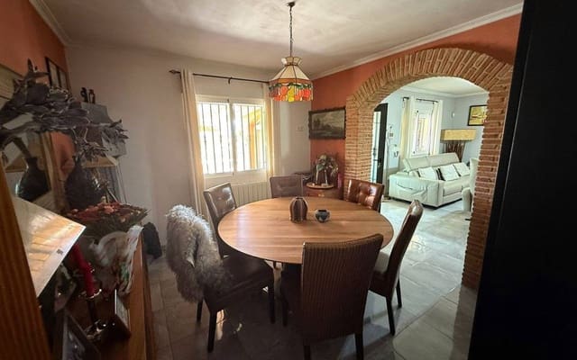 5 Zimmer Villa zu verkaufen in Castalla mit Pool - 550.000 € (Ref: 9950136)
