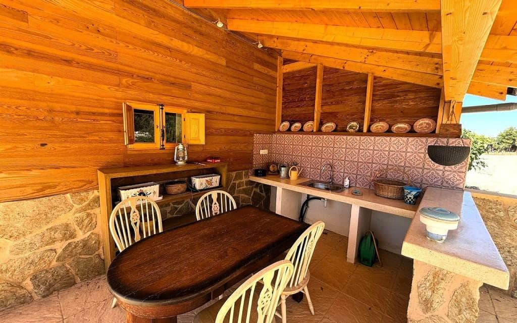 Chalet de 5 habitaciones en Castalla en venta con piscina - 550.000 € (Ref: 9950136)