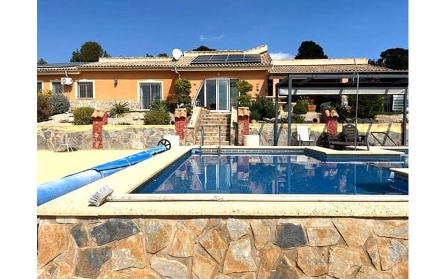 5 Zimmer Villa zu verkaufen in Castalla mit Pool - 550.000 € (Ref: 9950136)