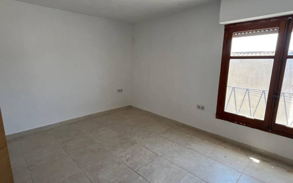 2 bedroom Townhouse for sale in Sax - € 75,000 (Ref: 9956589)
