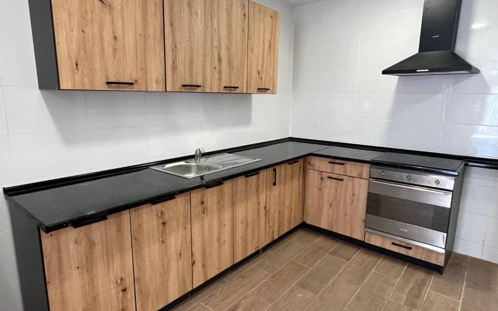 2 bedroom Townhouse for sale in Sax - € 75,000 (Ref: 9956589)