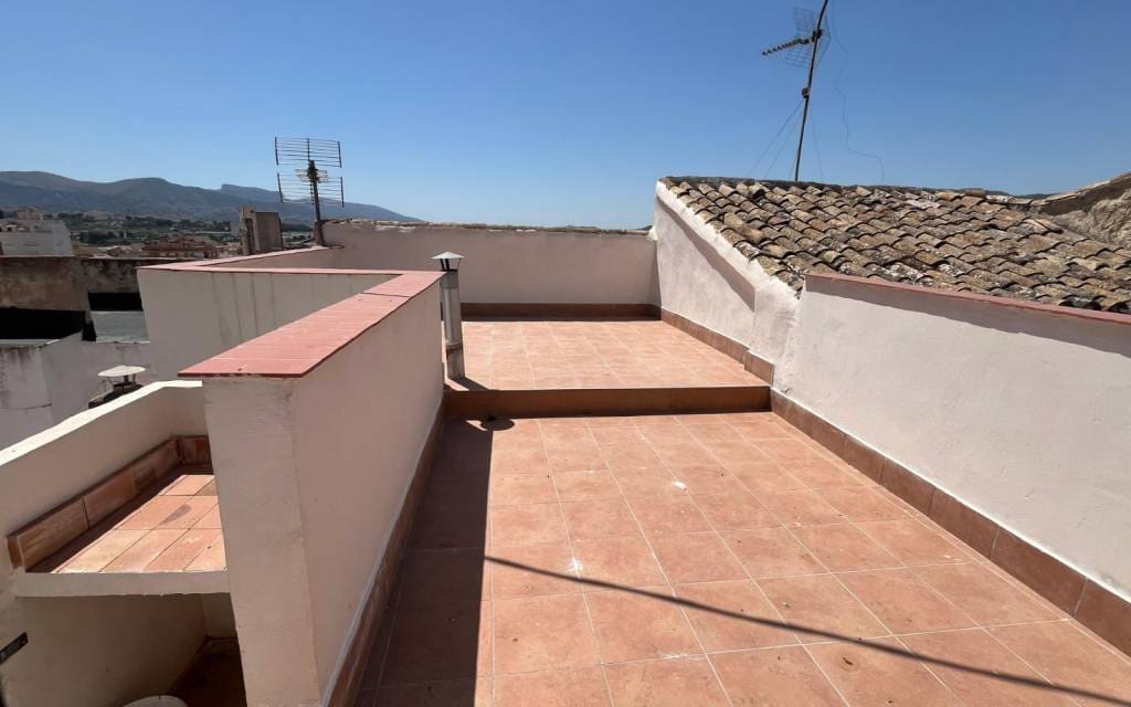 2 bedroom Townhouse for sale in Sax - € 75,000 (Ref: 9956589)