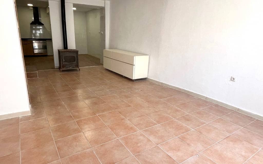2 bedroom Townhouse for sale in Sax - € 75,000 (Ref: 9956589)