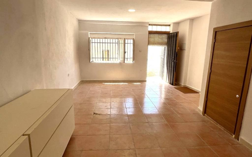 2 bedroom Townhouse for sale in Sax - € 75,000 (Ref: 9956589)