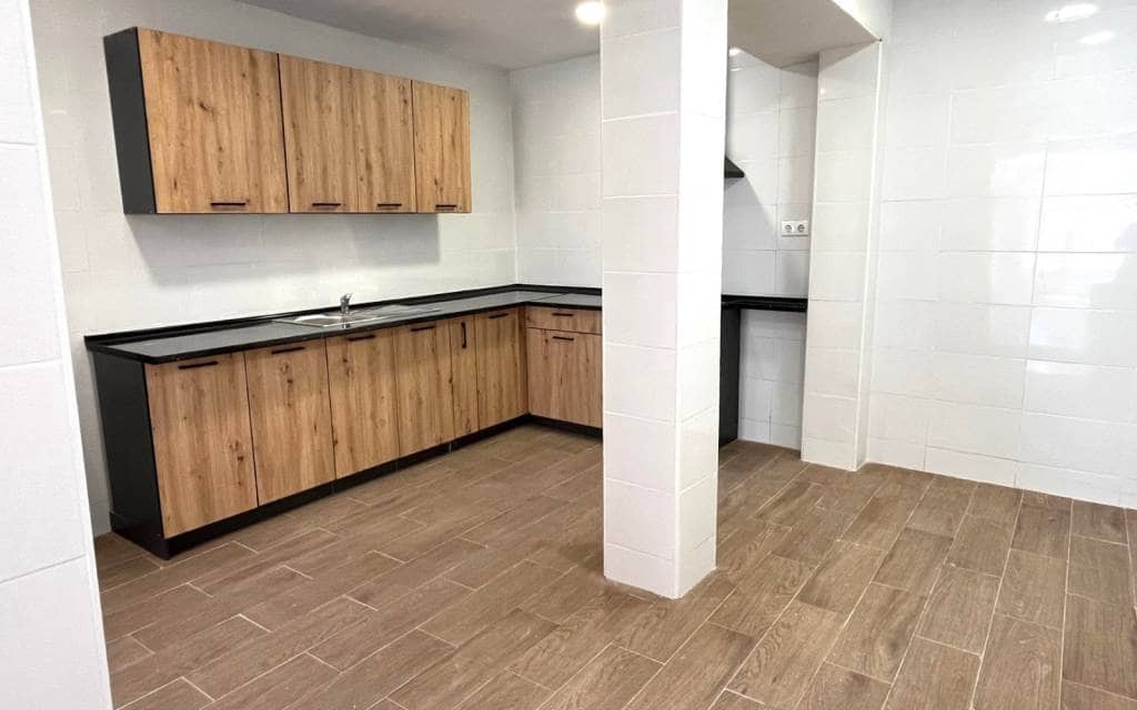2 bedroom Townhouse for sale in Sax - € 75,000 (Ref: 9956589)