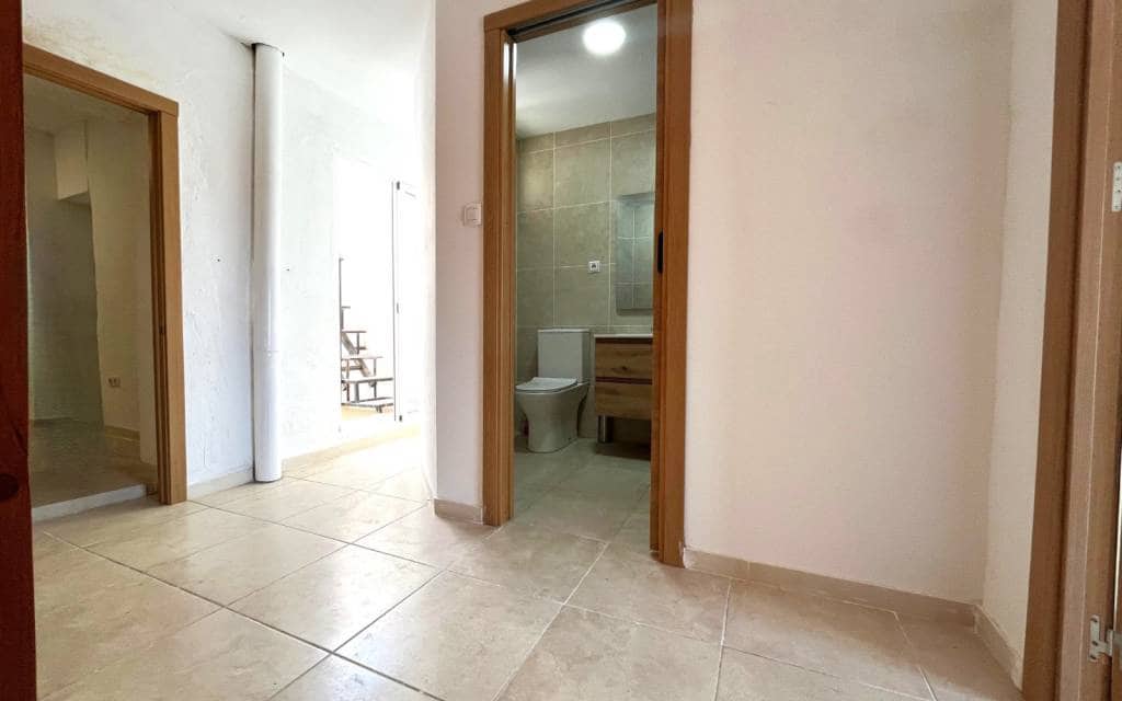 2 bedroom Townhouse for sale in Sax - € 75,000 (Ref: 9956589)
