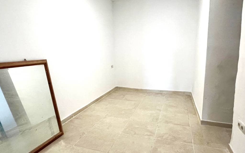 2 bedroom Townhouse for sale in Sax - € 75,000 (Ref: 9956589)