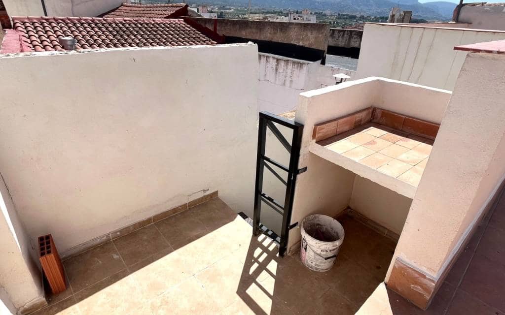 2 bedroom Townhouse for sale in Sax - € 75,000 (Ref: 9956589)
