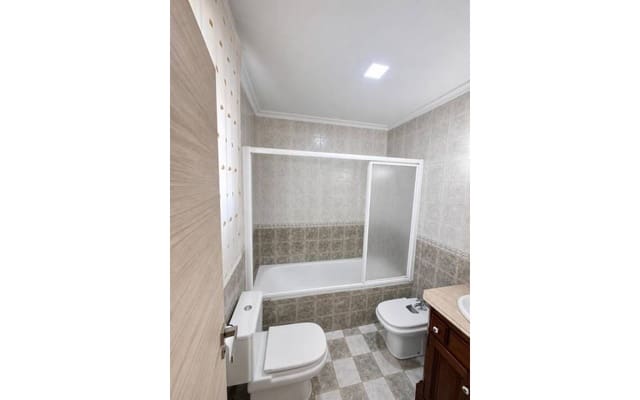 3 sypialnia Dom na sprzedaż w Sax z garażem - 175 000 € (Ref: 9964138)
