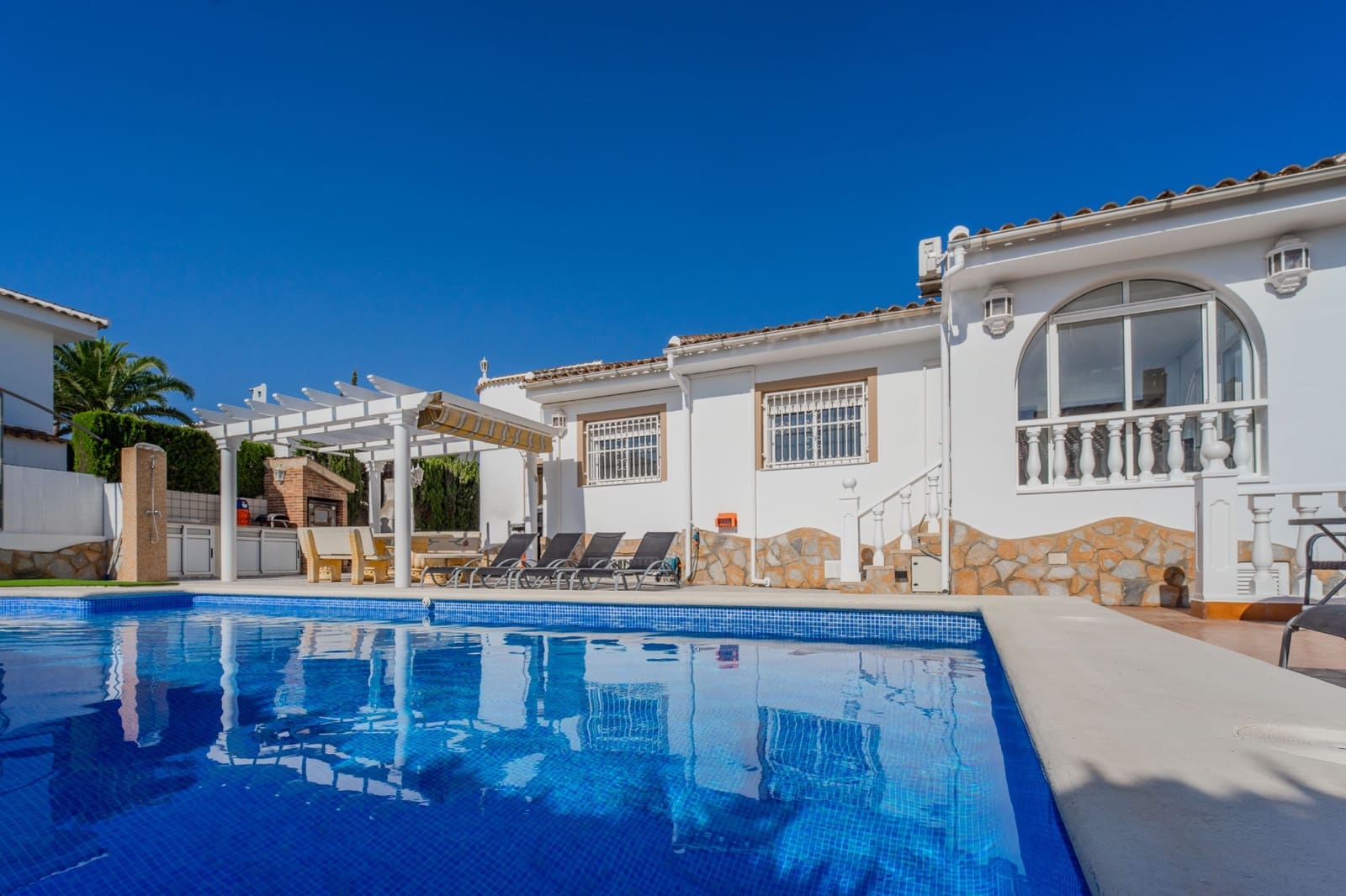 4 sovrum Villa till salu i La Marquesa med pool garage - 525 000 € (Ref: 10007884)