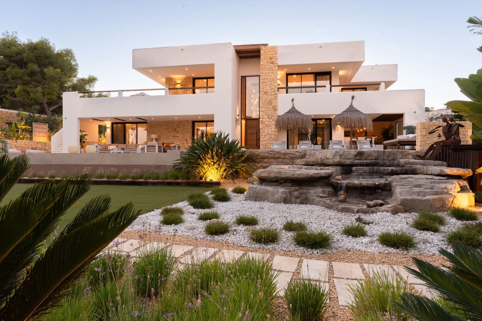 6 sovrum Villa till salu i Moraira med pool - 3 995 000 € (Ref: 10007889)
