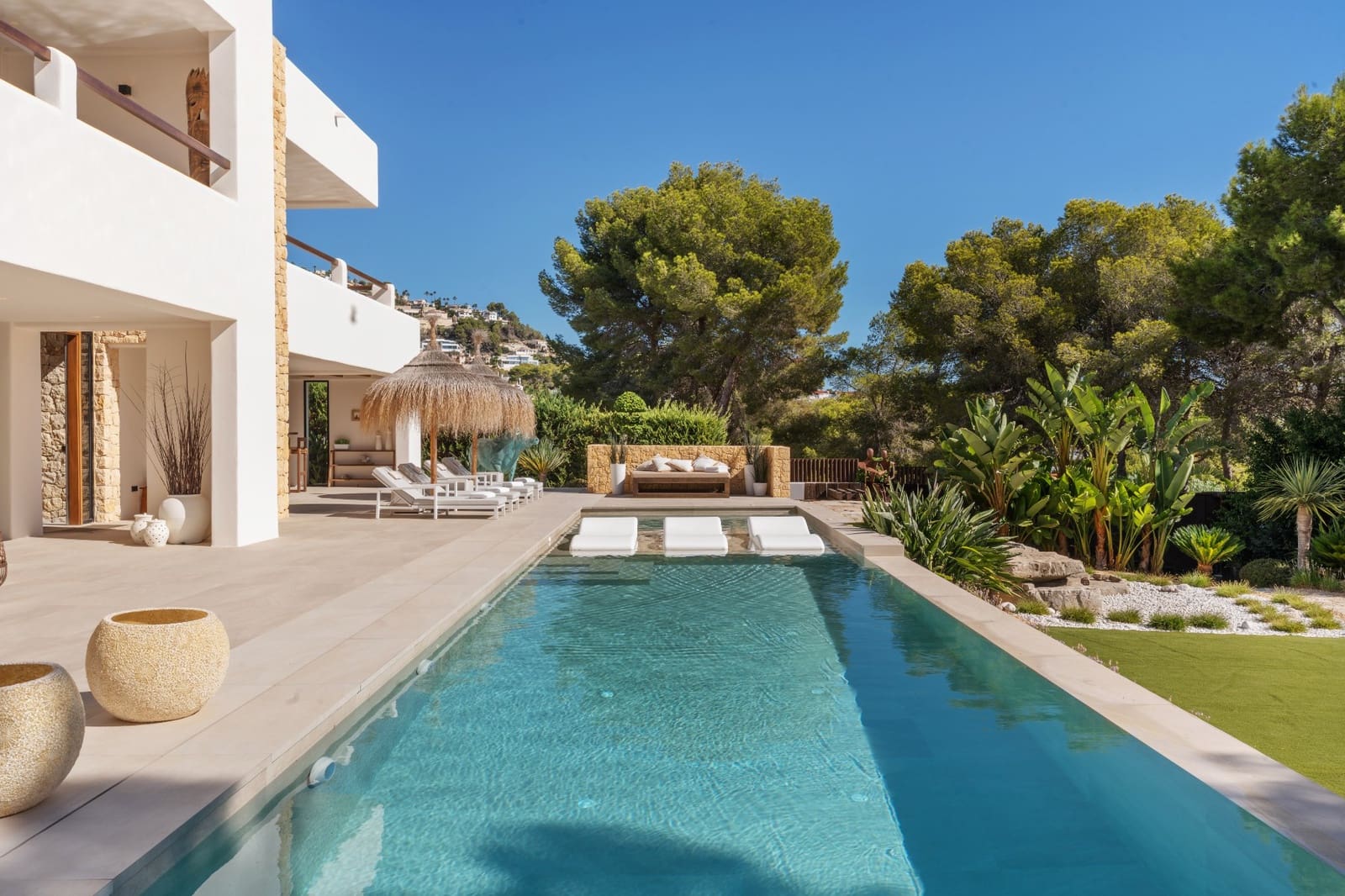6 sovrum Villa till salu i Moraira med pool - 3 995 000 € (Ref: 10007889)