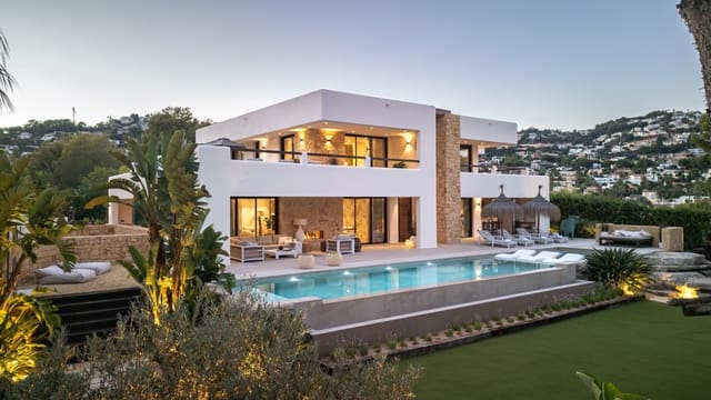 6 slaapkamer Villa te koop in Moraira, Teulada-Moraira met zwembad - € 3.995.000 (Ref: 10007889)