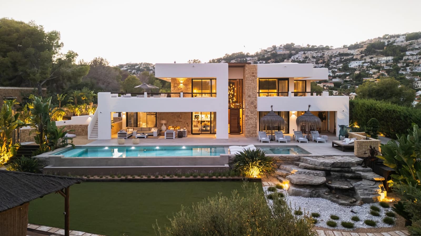6 sovrum Villa till salu i Moraira med pool - 3 995 000 € (Ref: 10007889)