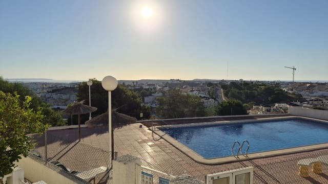 1 soverom Leilighet til salgs i Alicante by med svømmebasseng garasje - € 105 000 (Ref: 10015865)