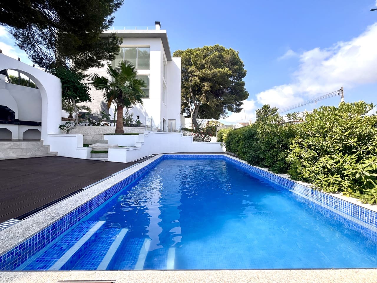 6 sypialnia Willa na sprzedaż w Los Balcones z basenem garażem - 1 050 000 € (Ref: 10016507)