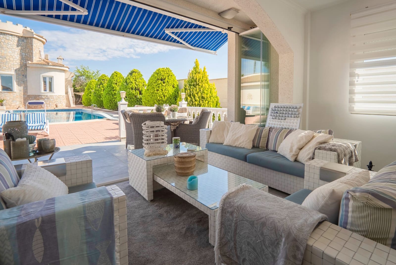 5 bedroom Villa for sale in Ciudad Quesada with pool garage - € 845,000 (Ref: 10043319)