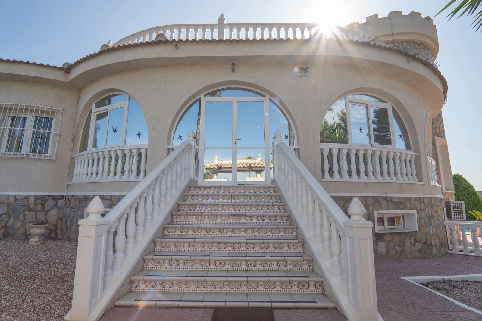 5 bedroom Villa for sale in Ciudad Quesada with pool garage - € 845,000 (Ref: 10043319)