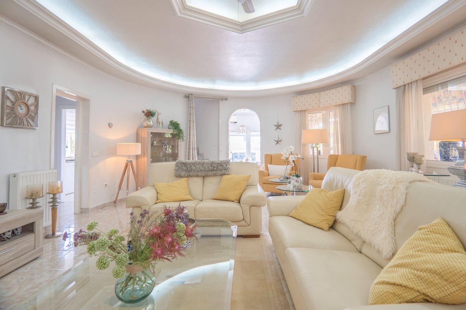 5 bedroom Villa for sale in Ciudad Quesada with pool garage - € 845,000 (Ref: 10043319)